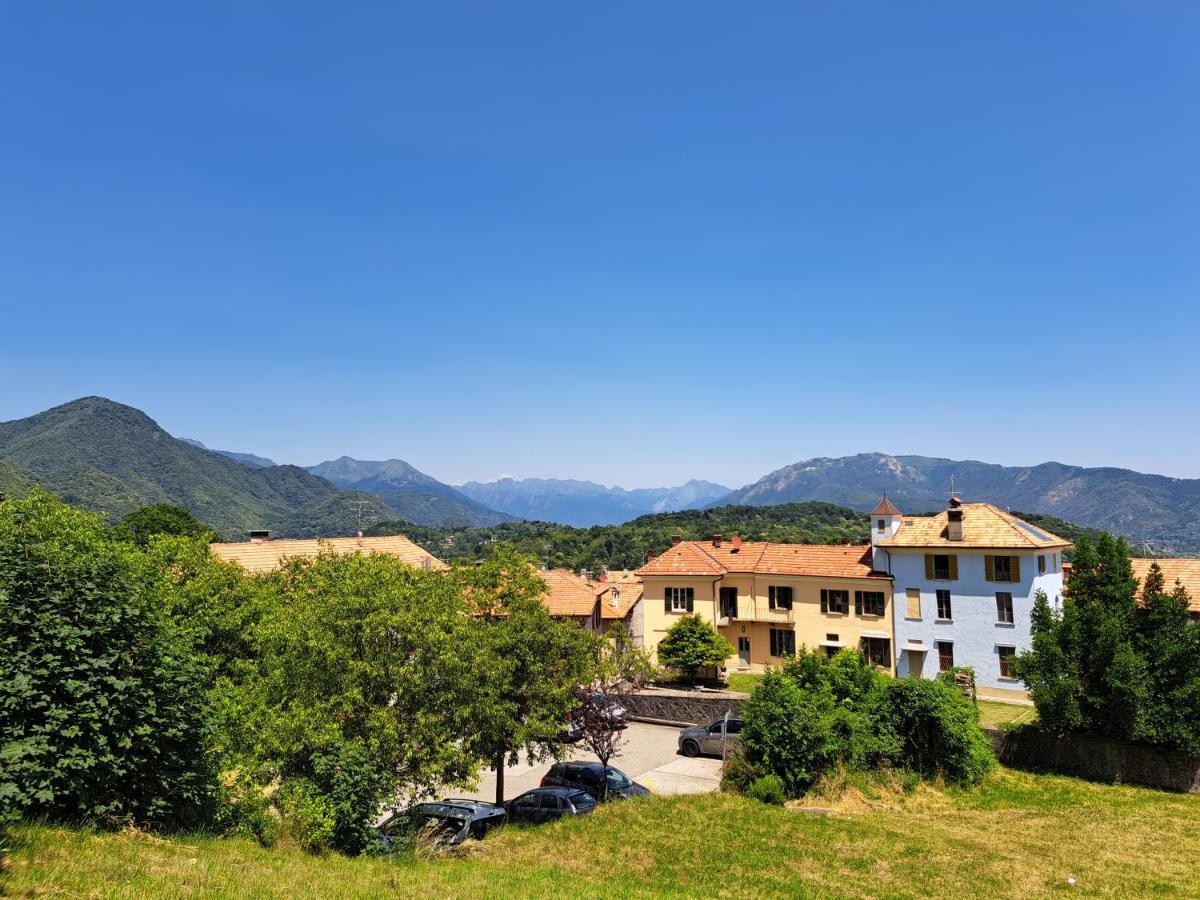 Appartamento Storico Con Giardino Soleggiato - B&B Via Rinaldi Arto Centonara Exterior foto