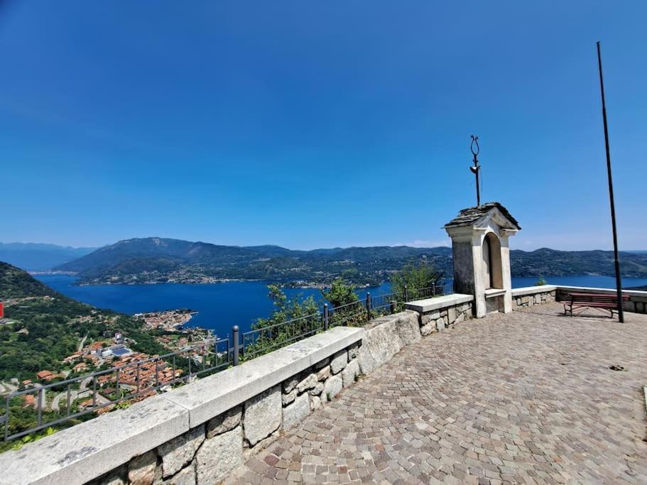 Appartamento Storico Con Giardino Soleggiato - B&B Via Rinaldi Arto Centonara Exterior foto